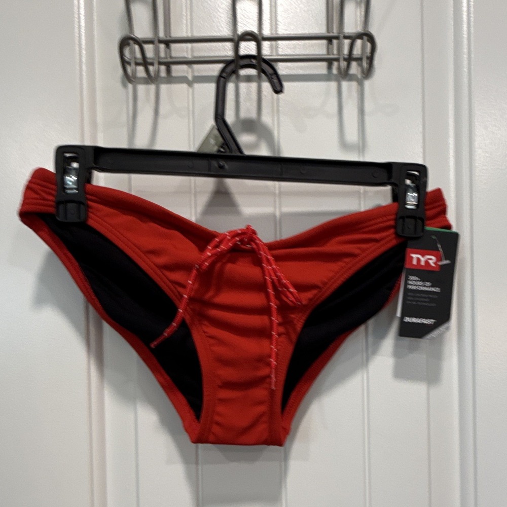 TYR Women's Durafast One Classic Bikini Bottom Red Size M (8) Regular Swim NWT